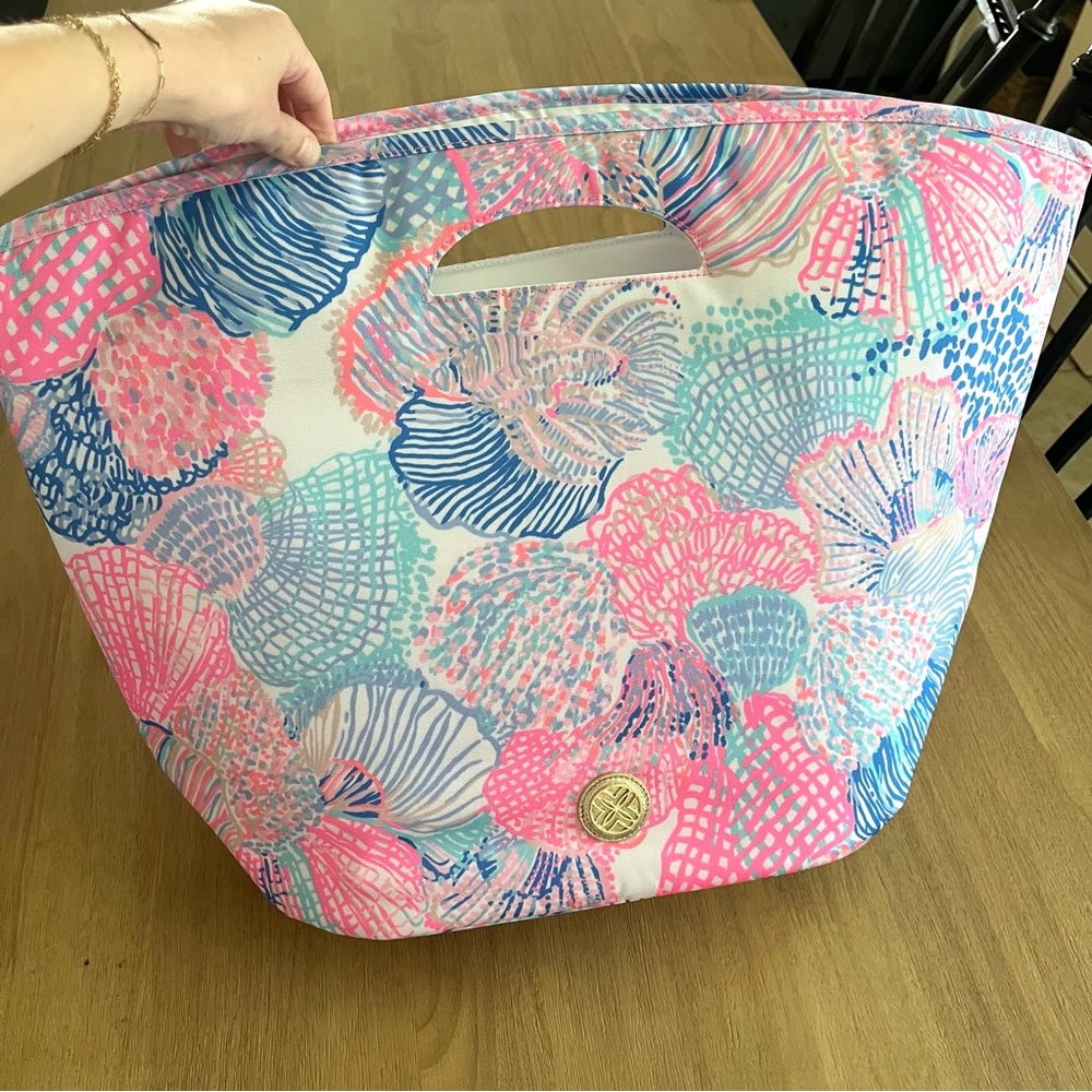 Lilly Pulitzer NWT GWP Cooler Tote Bag In Multi Roar Of the Seas